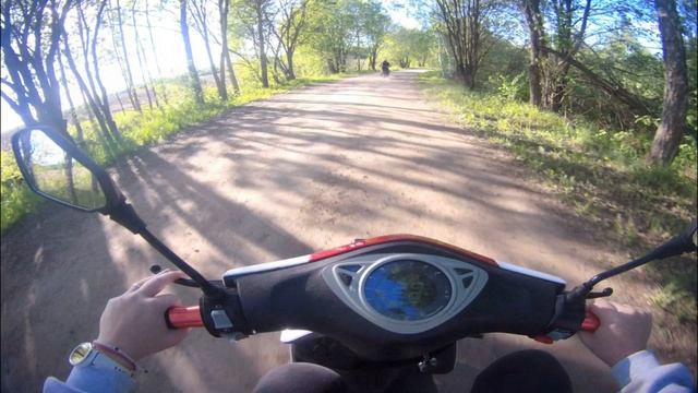 Дачные покатушки на скутере танк
