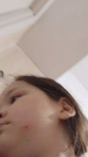 умываюсь и разговариваю