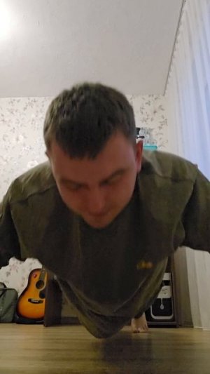 день15/30. отжимаюсь каждый день по 30 раз.