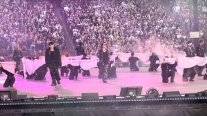 BTS Arirang Tour Stanford D1, о таких, как Animals, Fake Love, Swim Fancam.