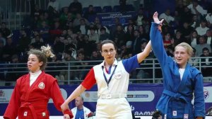 Российские самбисты выиграли медальный зачет чемпионата Европы.