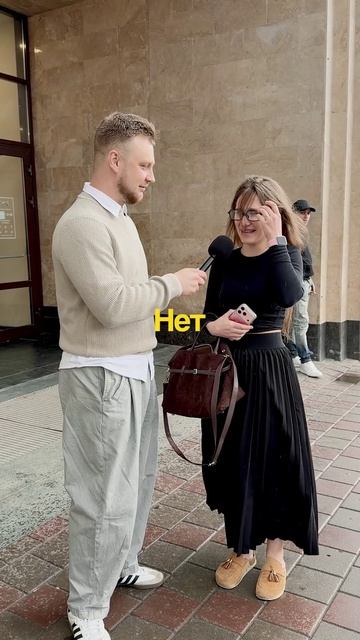 Реально ли дарить девушке новый IPhone каждый год?