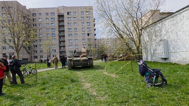 Обзор двухкомнатной квартиры у метро