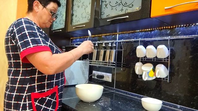 ЖИЗНЬ В СЕЛЕ:САМЫЙ БЫСТРЫЙ ПРОСТОЙ ПИРОГ С МАЛИНОЙ