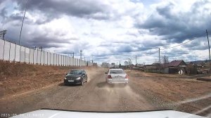 Тест драйв на Ниве по гравийке. Идет как влитая.
