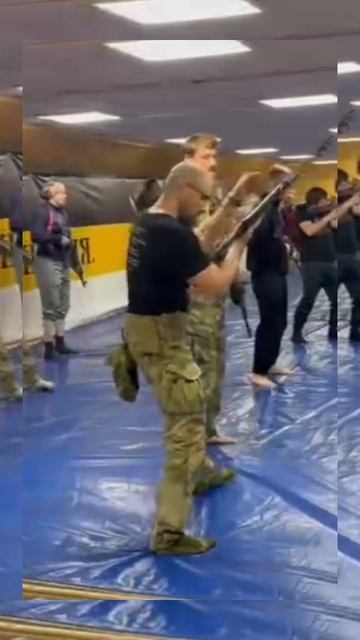 Русские, вперёд!