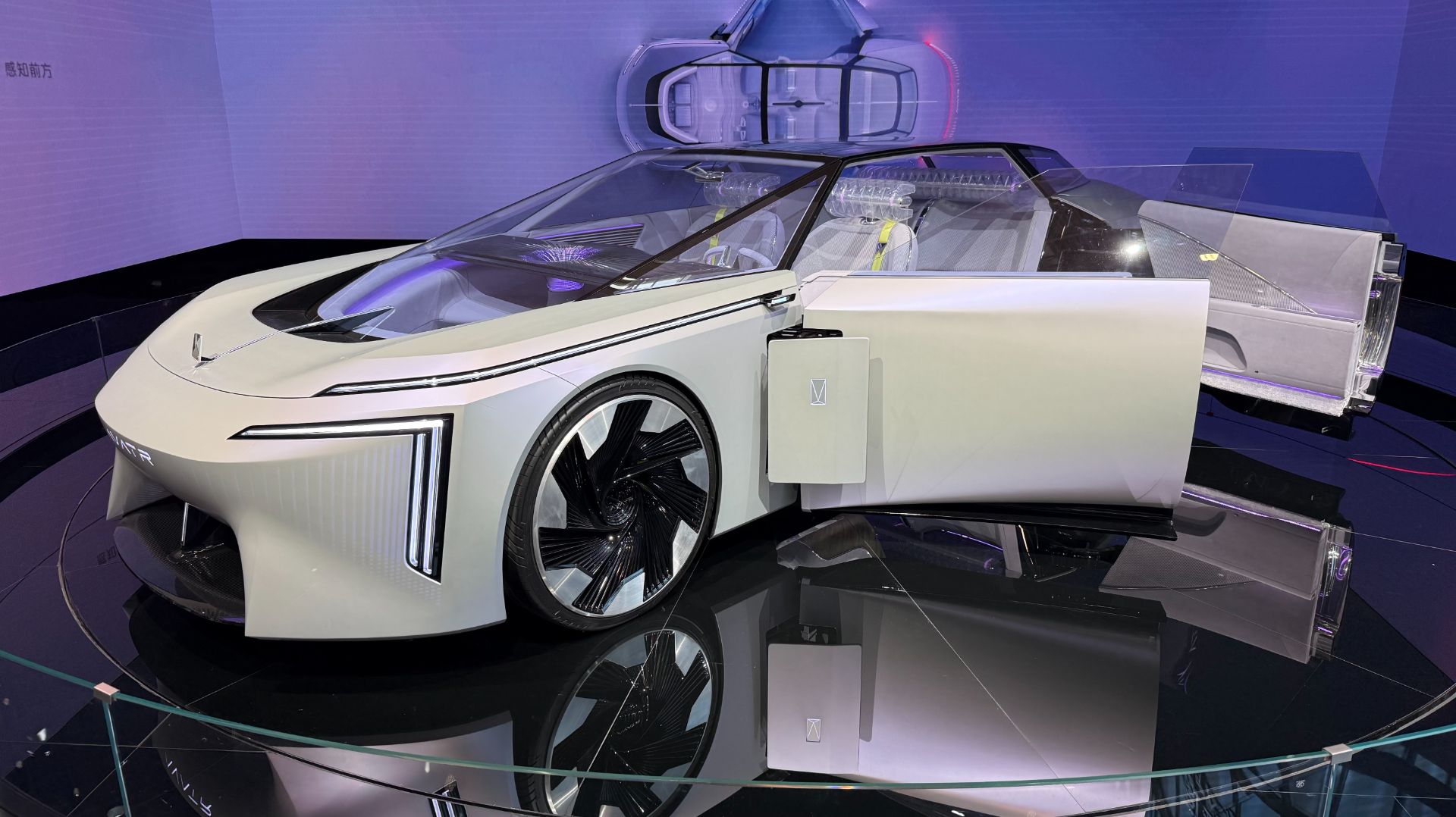 Avatr Vision Xpectra — автомобиль будущего от Huawei и Avatr