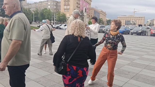 ДЫМ СИГАРЕТ С МЕНТОЛОМ ТАНЦЫ ХАРЬКОВ МАЙ 2026 смотреть онлайн