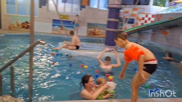 День рождения справили в Мини аквапарке.