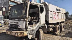 Собрали грузовик из нескольких. Пакистан