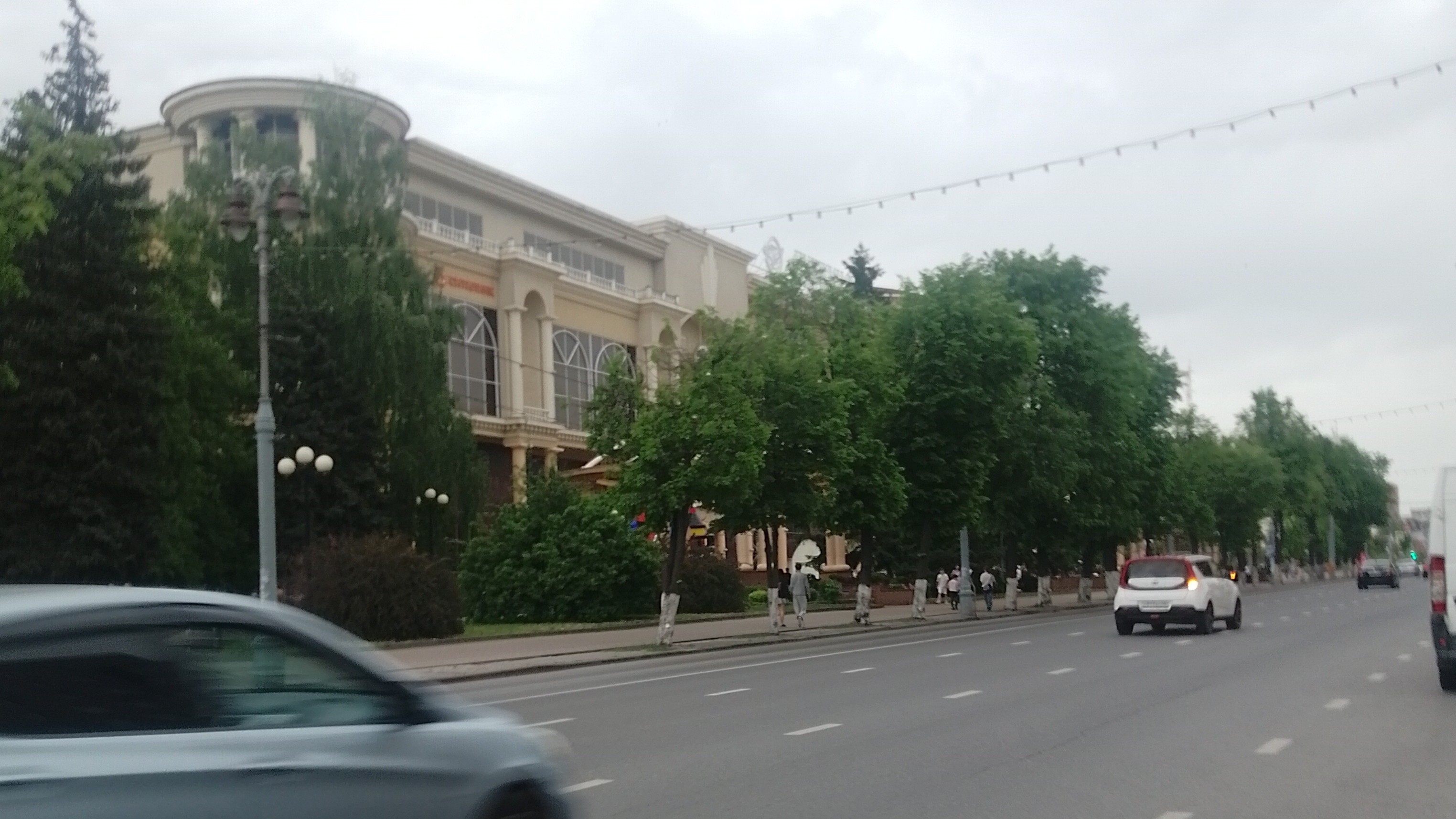 Идём смотреть онлайн