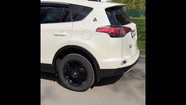 TOYOTA RAV4 (XA40) 2.5 AWD смотреть онлайн