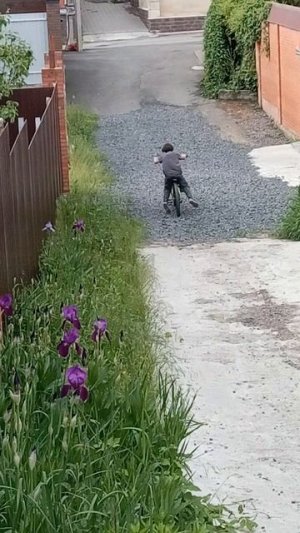 гоняем  на  велике