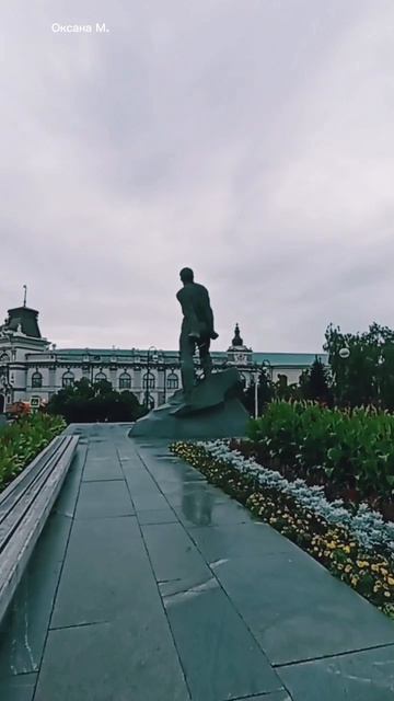 Памятник татарскому поэту Мусе Джамилю. Казань.mp4
