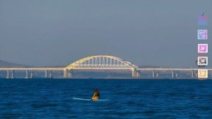 🚶 Сквозь старый мост - Я помню двор, где дождь считал следы