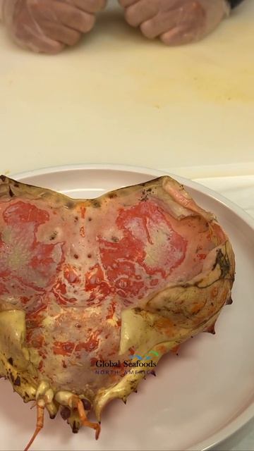 Камчатский краб — это не только морепродукт, но и часть красивой подачи. 🦀