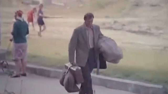 ГОЛОС С АКЦЕНТОМ. ОН БЫЛ ДЛЯ СОВЕТСКИХ ПОКЛОННИКОВ ПОЧТИ ИНОСТРАНЦЕМ.