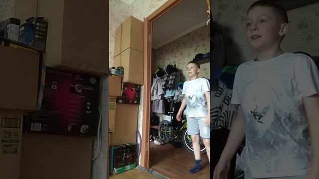 вышибалы с Артёмом смотреть онлайн