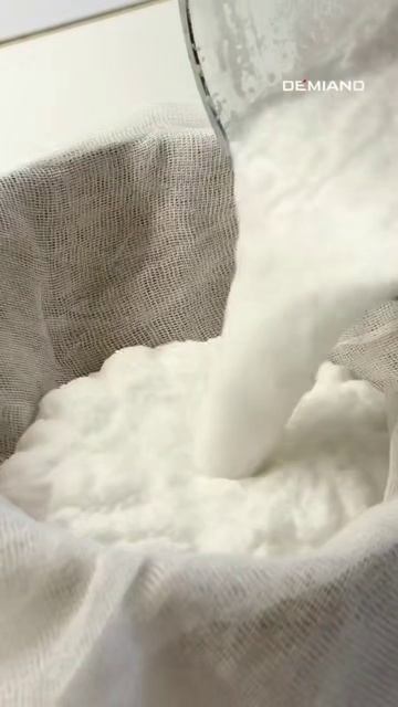 Кокосовое мороженое с эспрессо в половинке кокоса 🥥☕✨