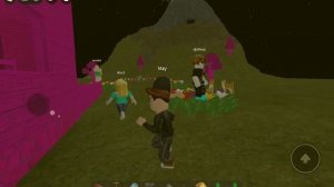 Артём нашёл страшную игру про девочку 😱