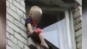 Падения детей из окон: что можно и нужно предпринять, чтобы избежать трагедии.