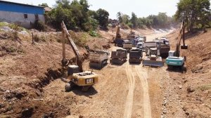 P1 UNSTOPPABLE： 100+ Heavy Machines Building a Massive Canal