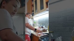 Знакомство. Готовим жульен.