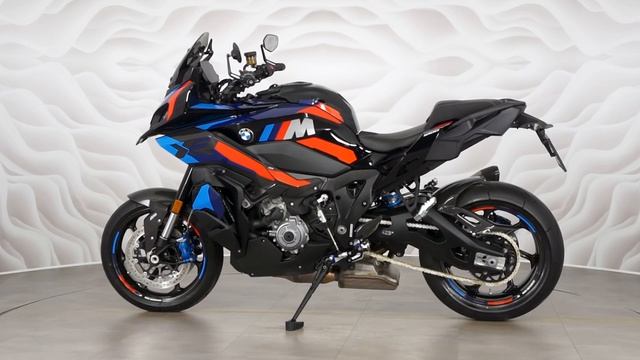 BMW M 1000 XR vin WB10E9106R6K17483 смотреть онлайн