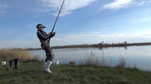 Первые караси весной. Рыбалка на водохранилище