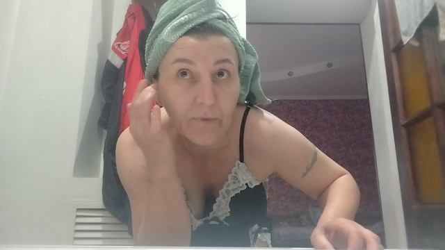 Искупалась. Жду мужа смотреть онлайн
