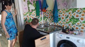 18-05-2026 / КУПИЛИ НОВУЮ МЕБЕЛЬ.СЫНОК ПРИШЁЛ УСТАНОВИТЬ.