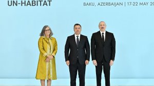 Жапаров принял участие в сессии Всемирного форума городов в Баку под эгидой ООН