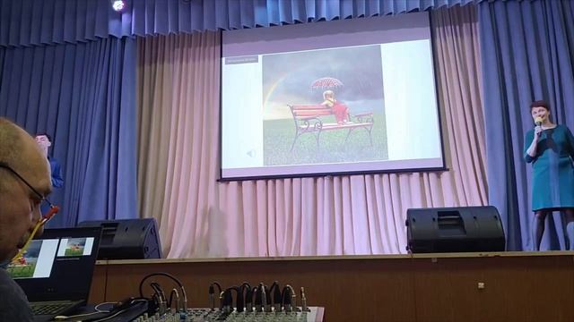 Выпускник и преподаватель СПб ГБПОУ АИТУ исполняют песню «У природы нет плохой погоды»