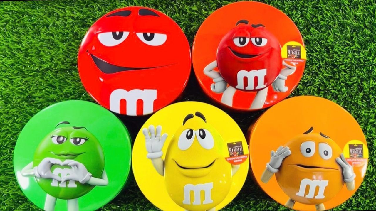Мультики для детей. Сладкие M&M's Конфетки в 5 ярких баночках. Вкусные Мультики конфетки
