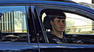 Игроки «Борнмута» приезжают на тренировку на своих автомобилях: Кепа, Клюйверт, Эванилсон