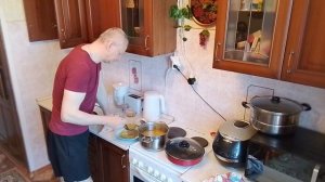Обычный день.