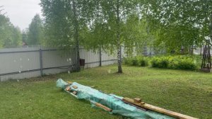 Ранний Гаська. День электрика. Дождь закончил покос. Кресло на своем месте
