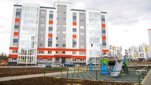 Жители Пойковского отметили долгожданное новоселье