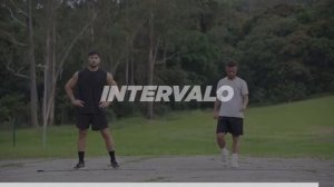 Treino_TABATA_intenso_de_22_minutos_–_em_pé_corpo_inteiro_sem