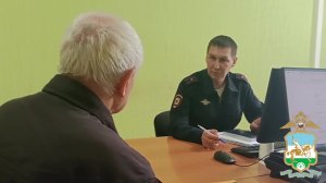 В Башкирии бдительный таксист передал в полицию деньги пенсионера, спасенные от мошенников
