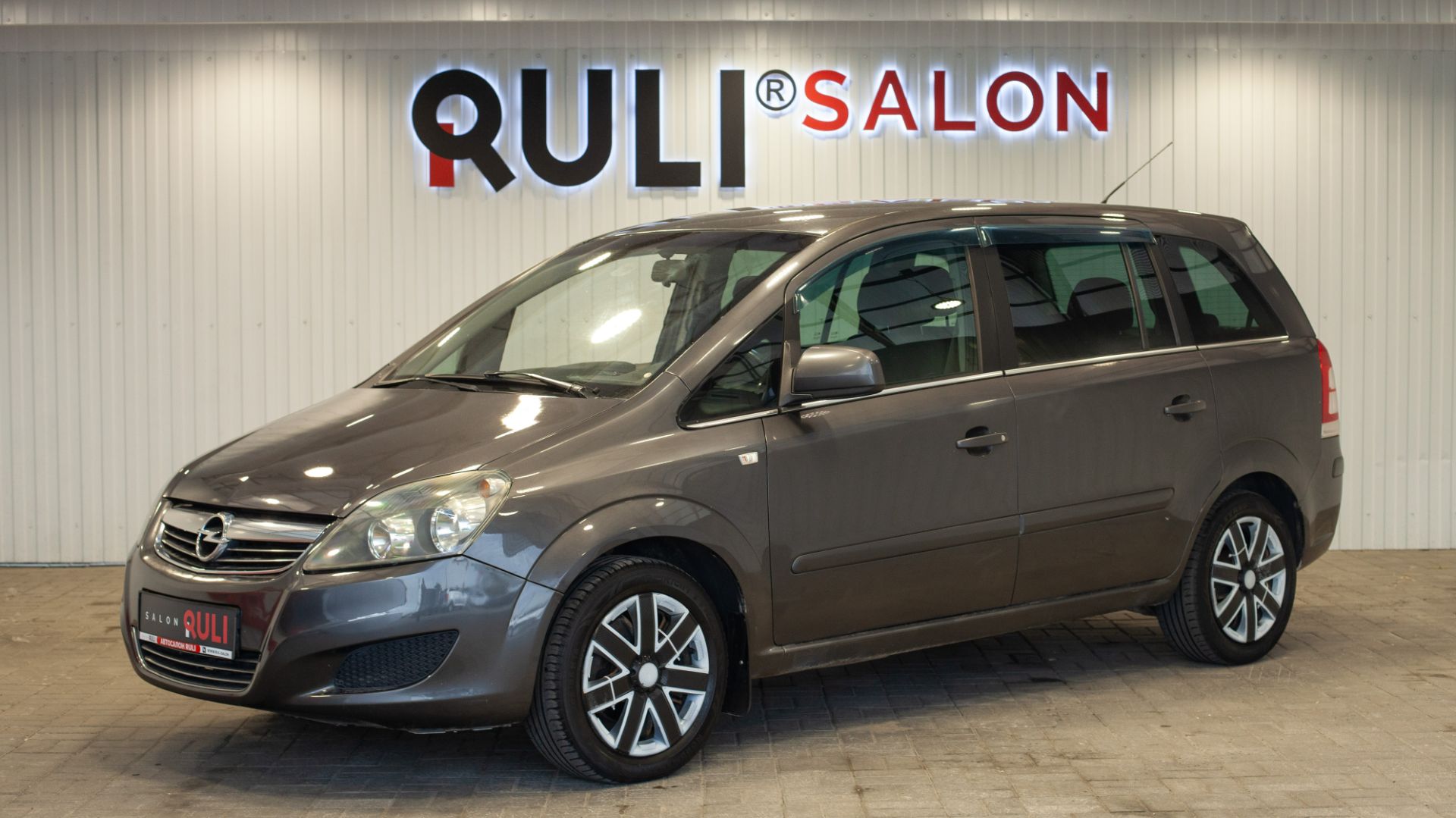 Opel Zafira B Рестайлинг, 2011 смотреть онлайн