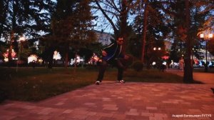 Профессиональные танцы в стиле Иллюжен (Illusion dance) на улице города Ставрополь.