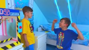 15736705845785