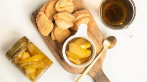 Айва с кардамоном
