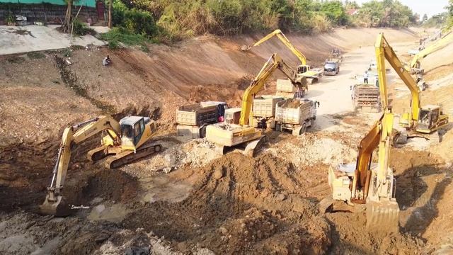 P5 UNSTOPPABLE Construction： Watch 100+ Machines Build This Massive Canal