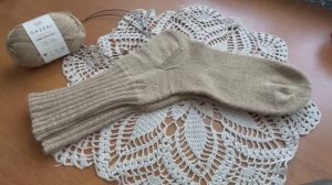 Связала мужские носочки из мериносовой пряжи, размер 42, 72 петли, спицы кубики 2,5