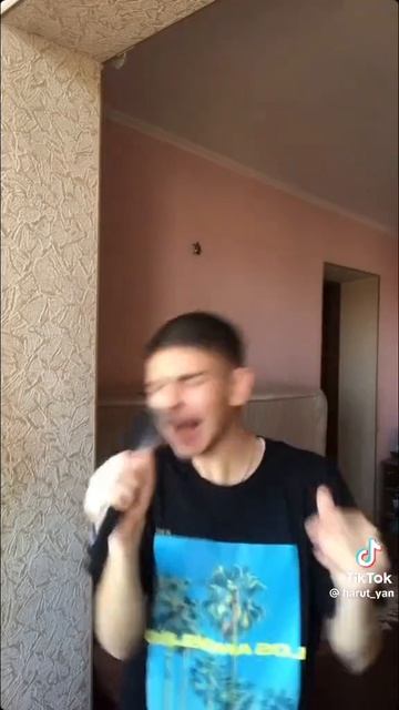 Когда остался один дома :