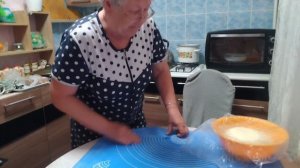 Вместо хлеба испекла батоны