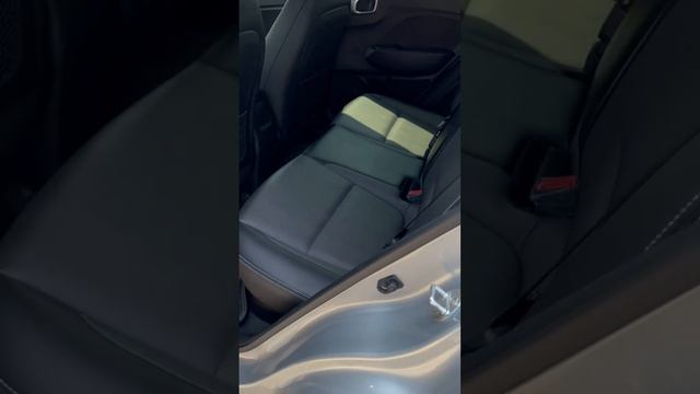 Hyundai Venue смотреть онлайн