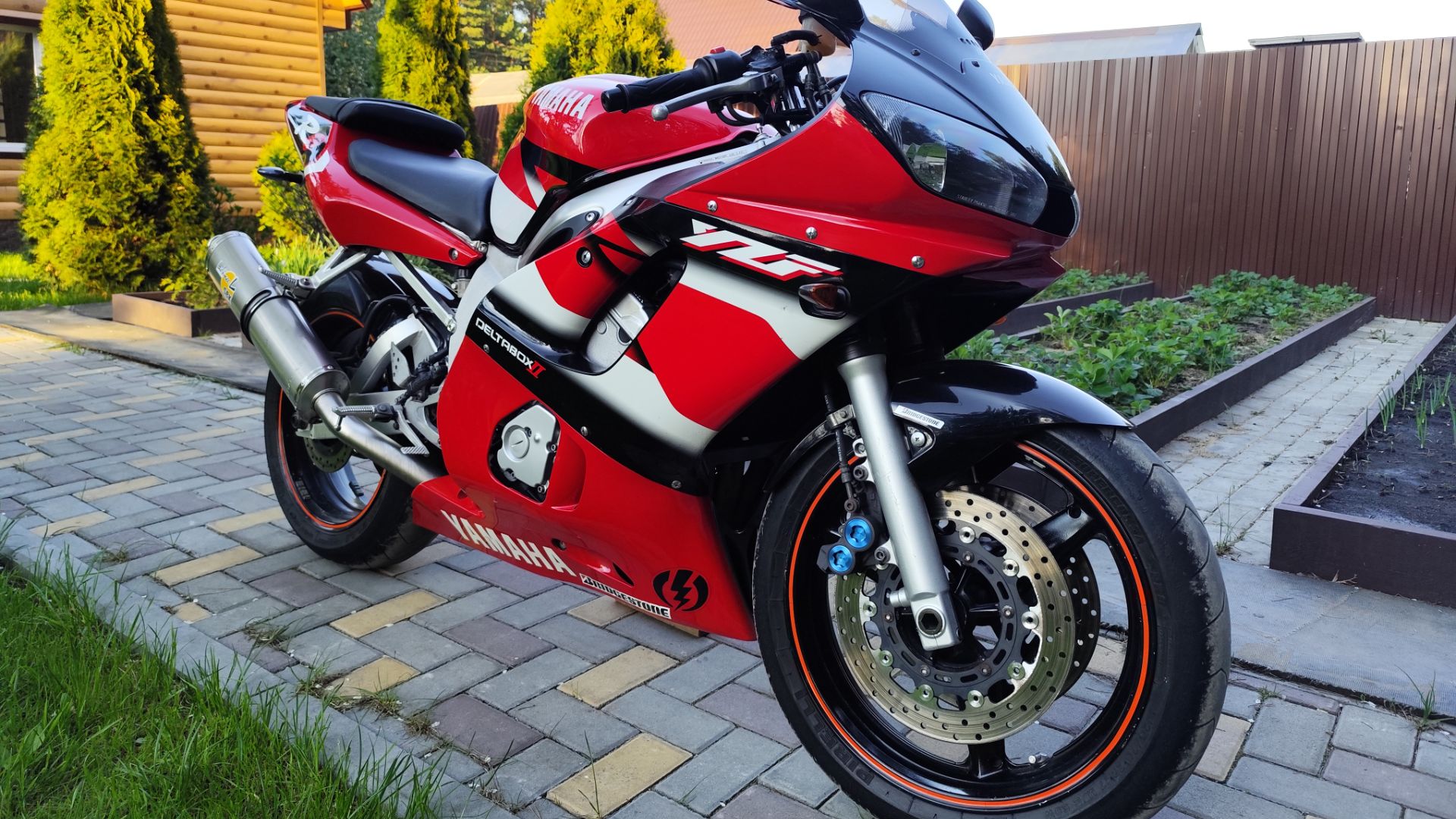 Yamaha R6 2001 года смотреть онлайн